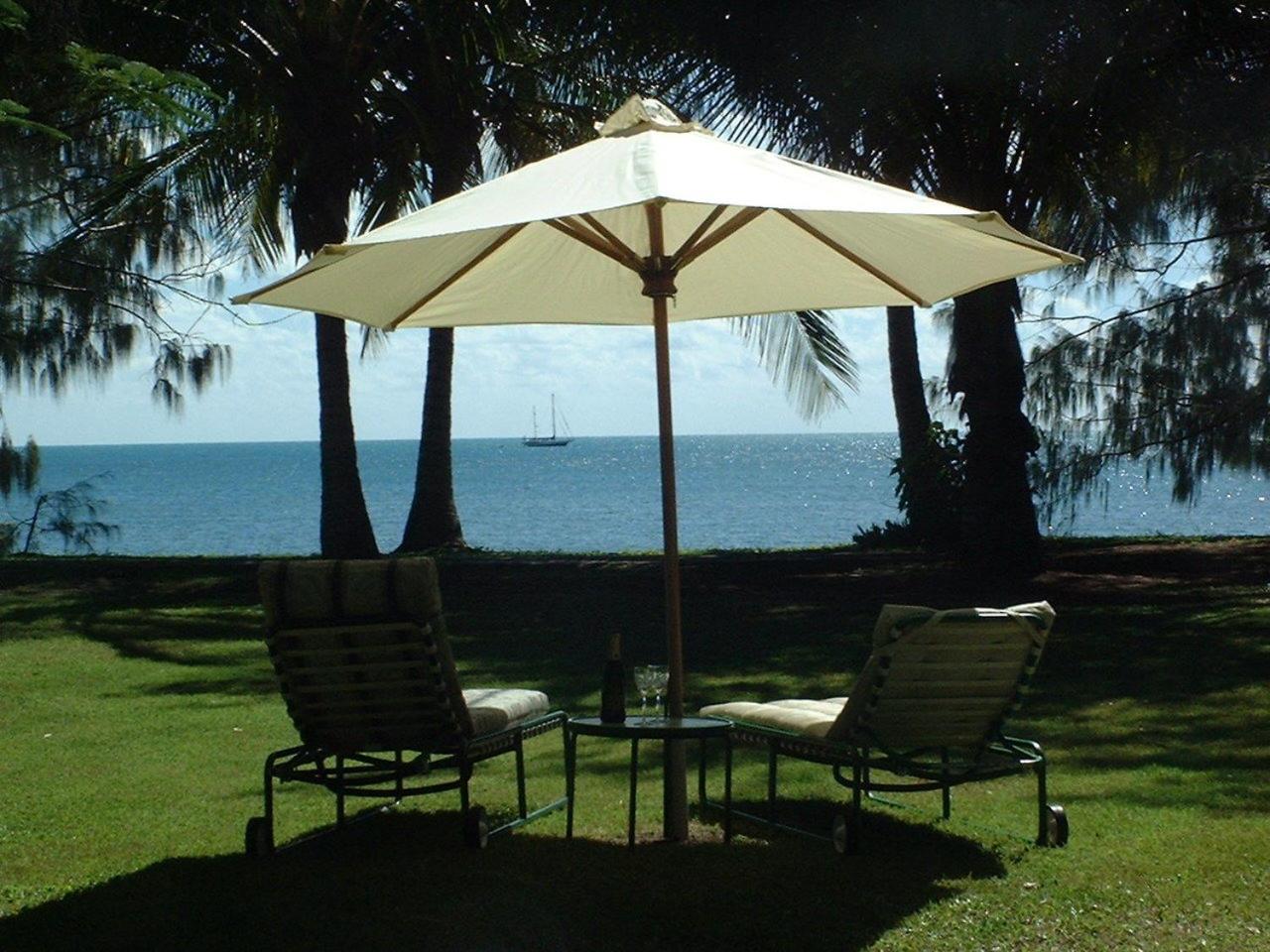 Beachside Holiday Units Bowen Exterior photo