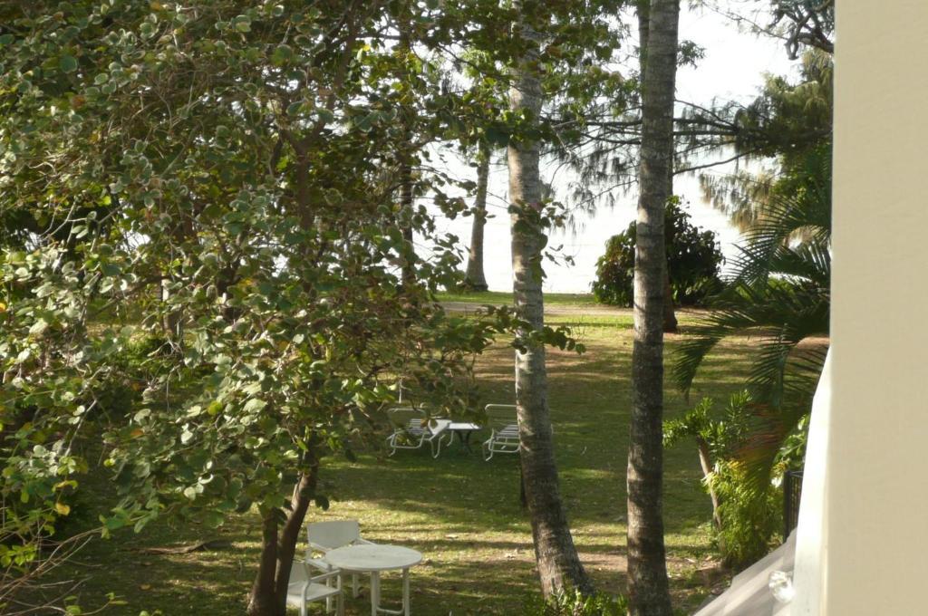 Beachside Holiday Units Bowen Room photo